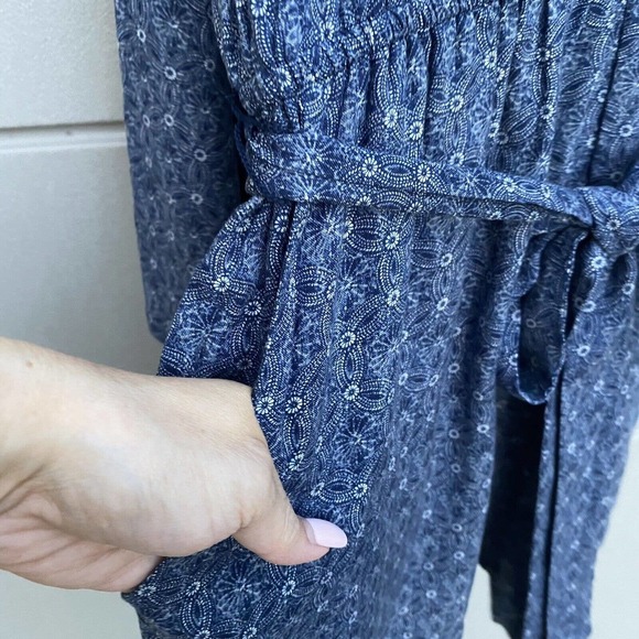 Sanctuary Women's Romper Size L Naomi Printed Pintuck Navy - Picture 4 of 10